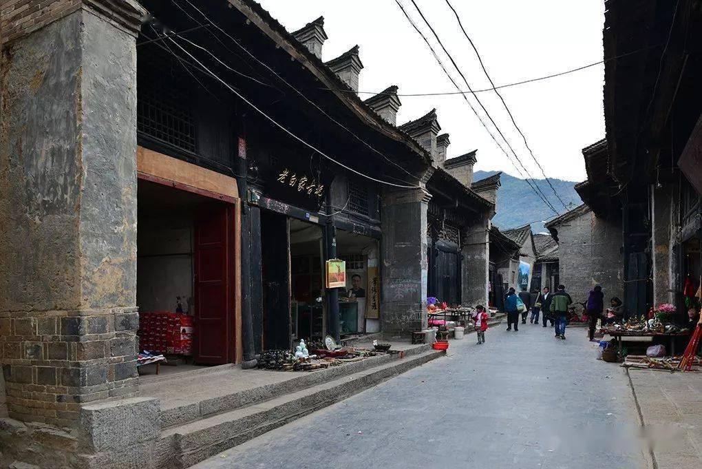 官方：在批发市场等持续开展产品质量安全隐患排查